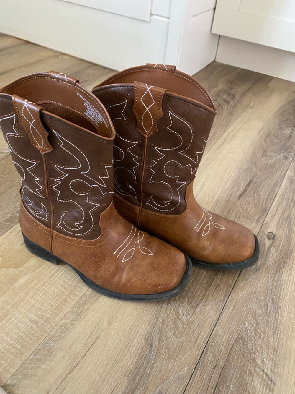 Boys cowboy boots